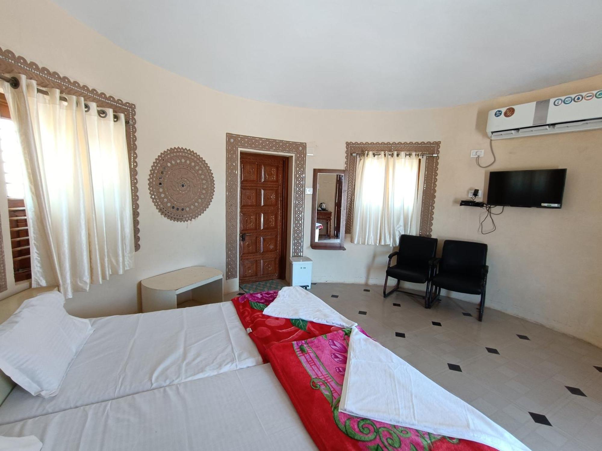 Dholavira Tourism Resort Екстериор снимка